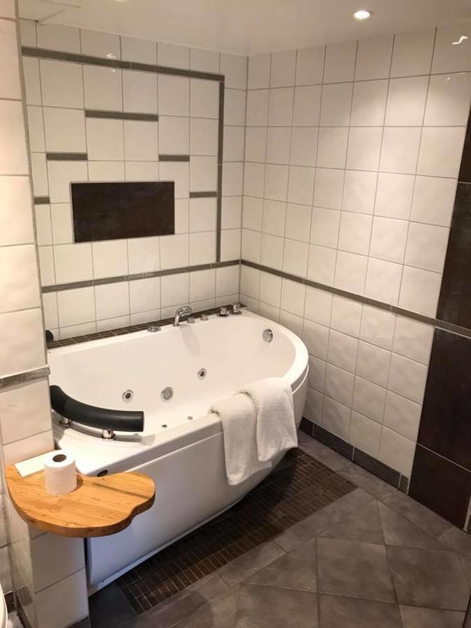 Kisa Waerdshus & Hotell Exteriér fotografie